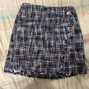 Loft patterned skirt with side button
